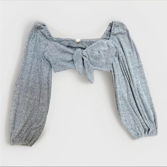 Luxxel Tops - Luxxel Sweater Balloon Bishop Sleeve Gray Knit Crop Top Shrug Tie Front Large